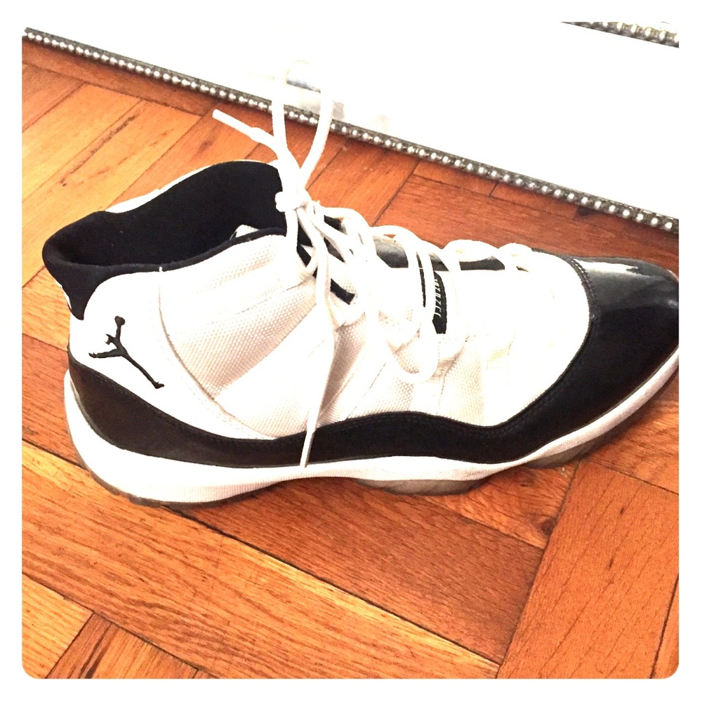Air Jordan 11 Retro.